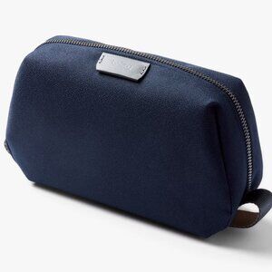 NWT Bellroy Toiletry Kit Navy